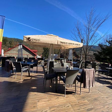 Royal Inn Busteni-Adults Only المظهر الخارجي الصورة