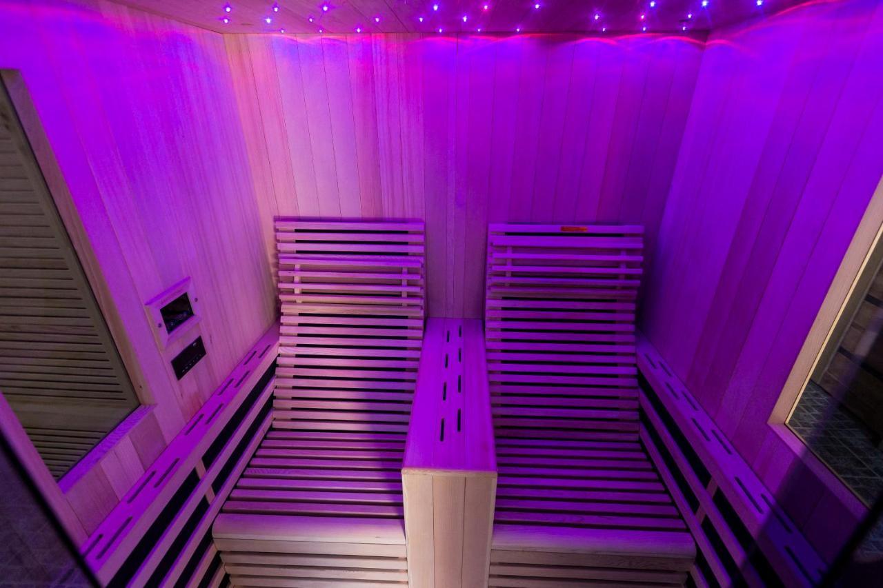 Royal Inn Busteni-Adults Only المظهر الخارجي الصورة