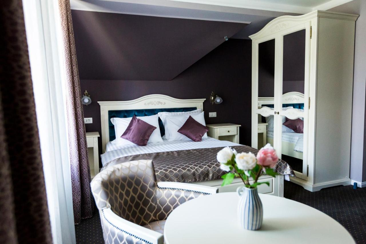 Royal Inn Busteni-Adults Only المظهر الخارجي الصورة