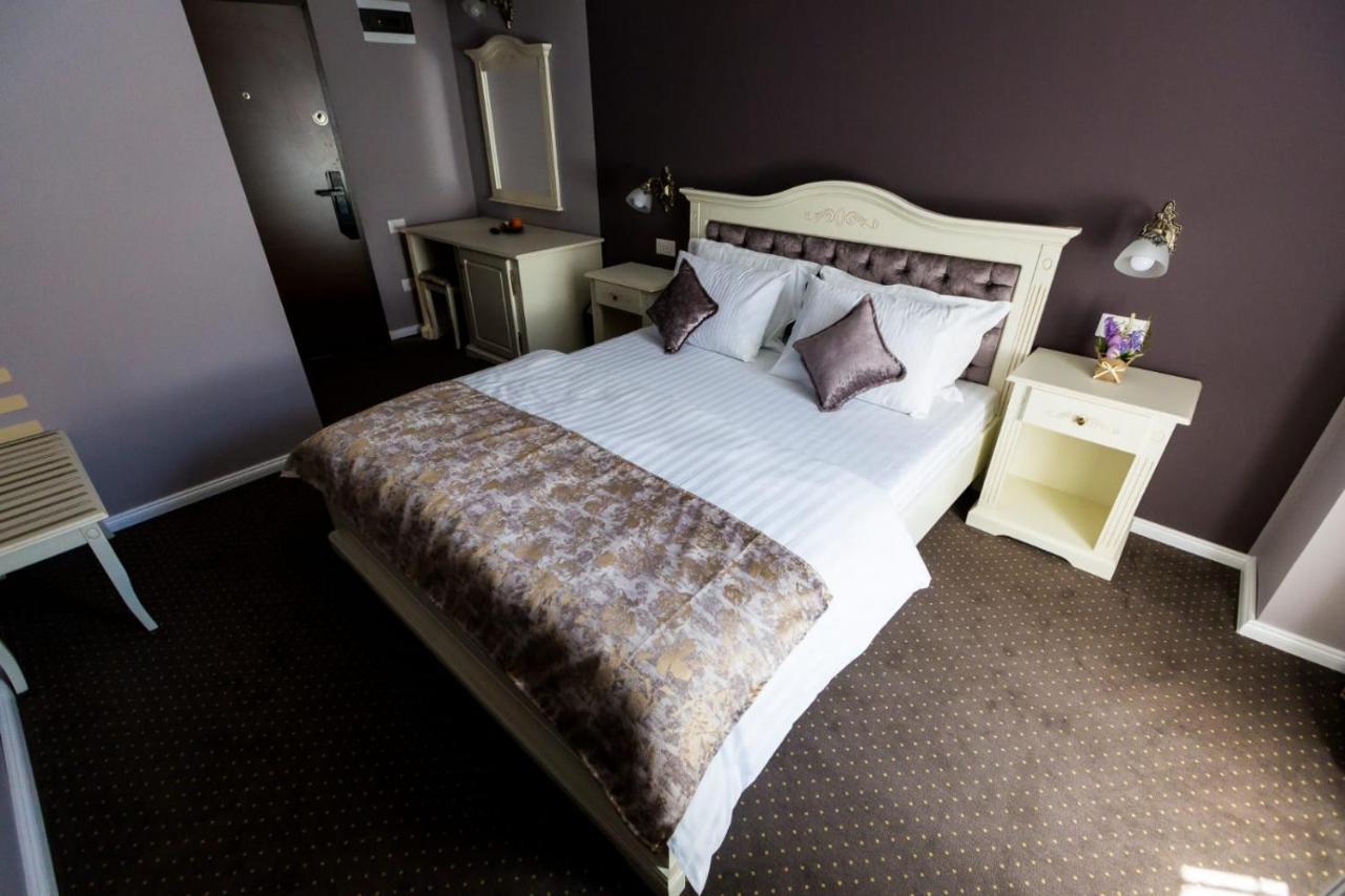 Royal Inn Busteni-Adults Only المظهر الخارجي الصورة