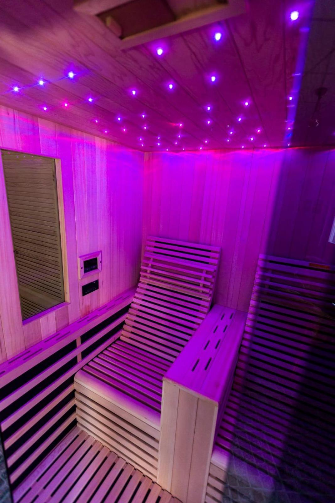 Royal Inn Busteni-Adults Only المظهر الخارجي الصورة