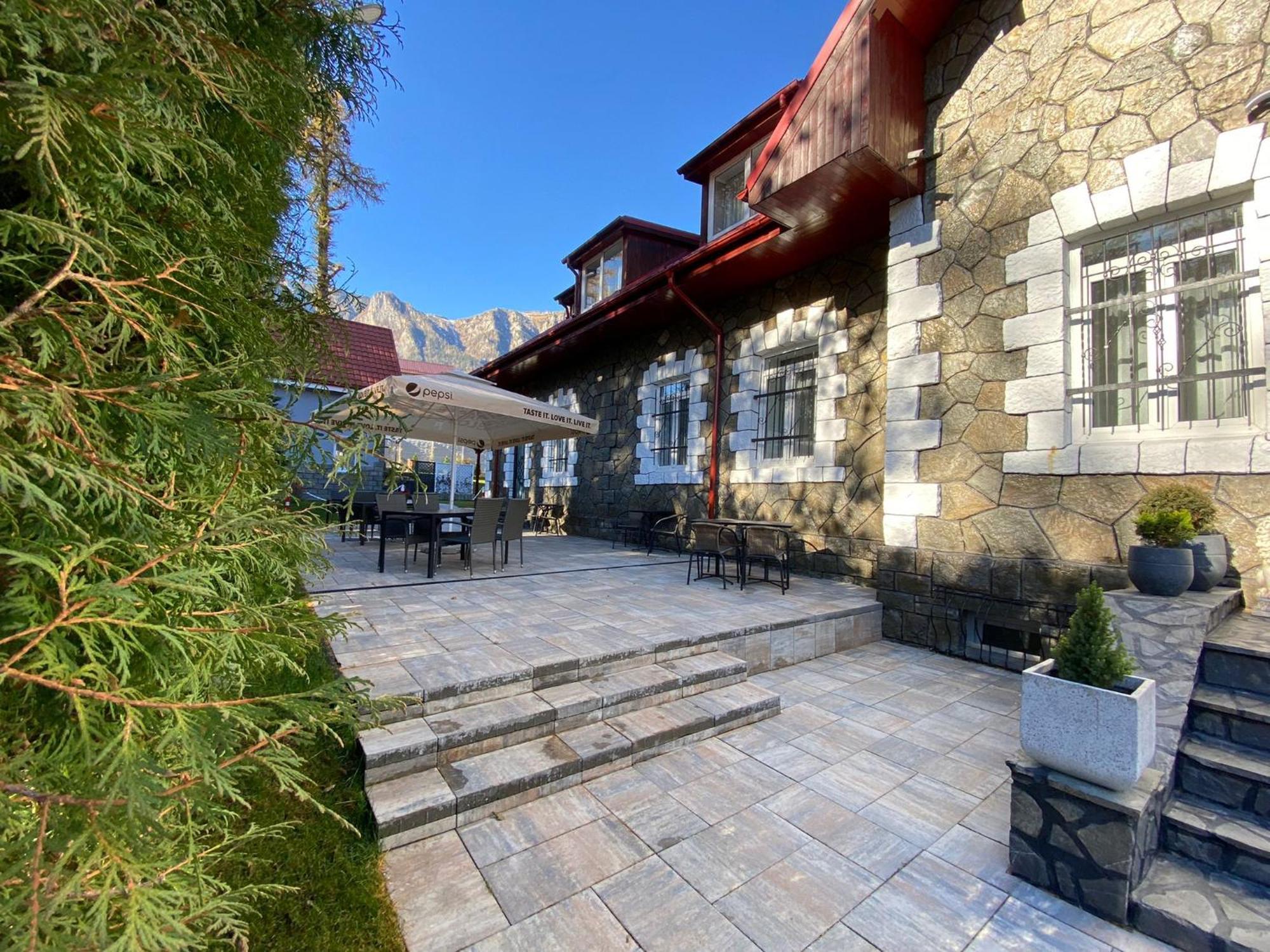 Royal Inn Busteni-Adults Only المظهر الخارجي الصورة