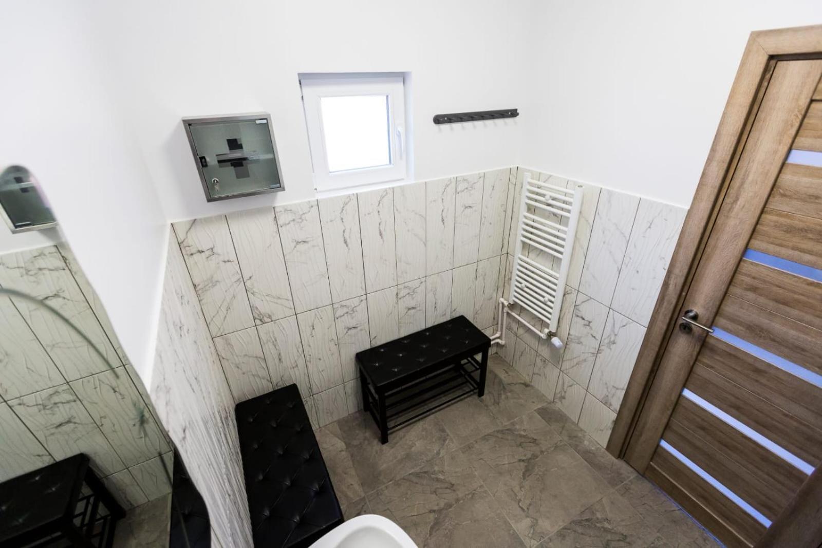 Royal Inn Busteni-Adults Only المظهر الخارجي الصورة