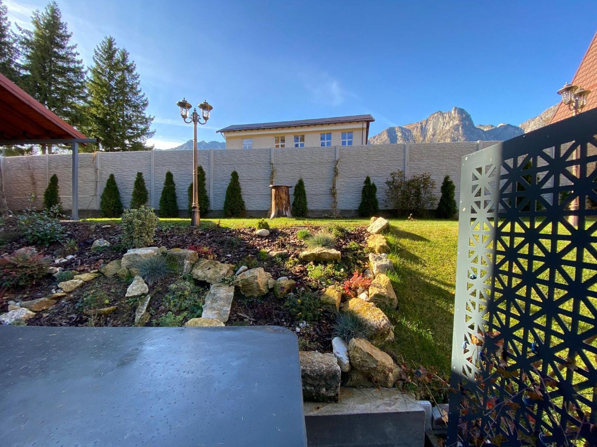 Royal Inn Busteni-Adults Only المظهر الخارجي الصورة