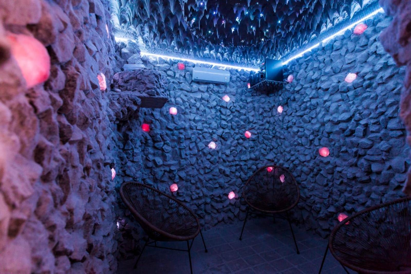 Royal Inn Busteni-Adults Only المظهر الخارجي الصورة