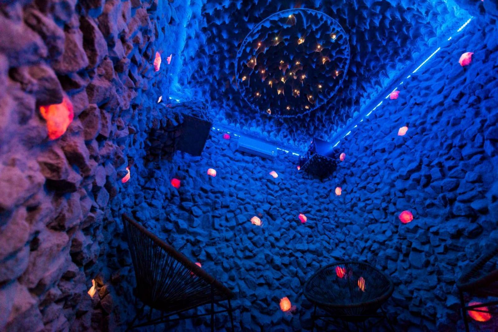Royal Inn Busteni-Adults Only المظهر الخارجي الصورة