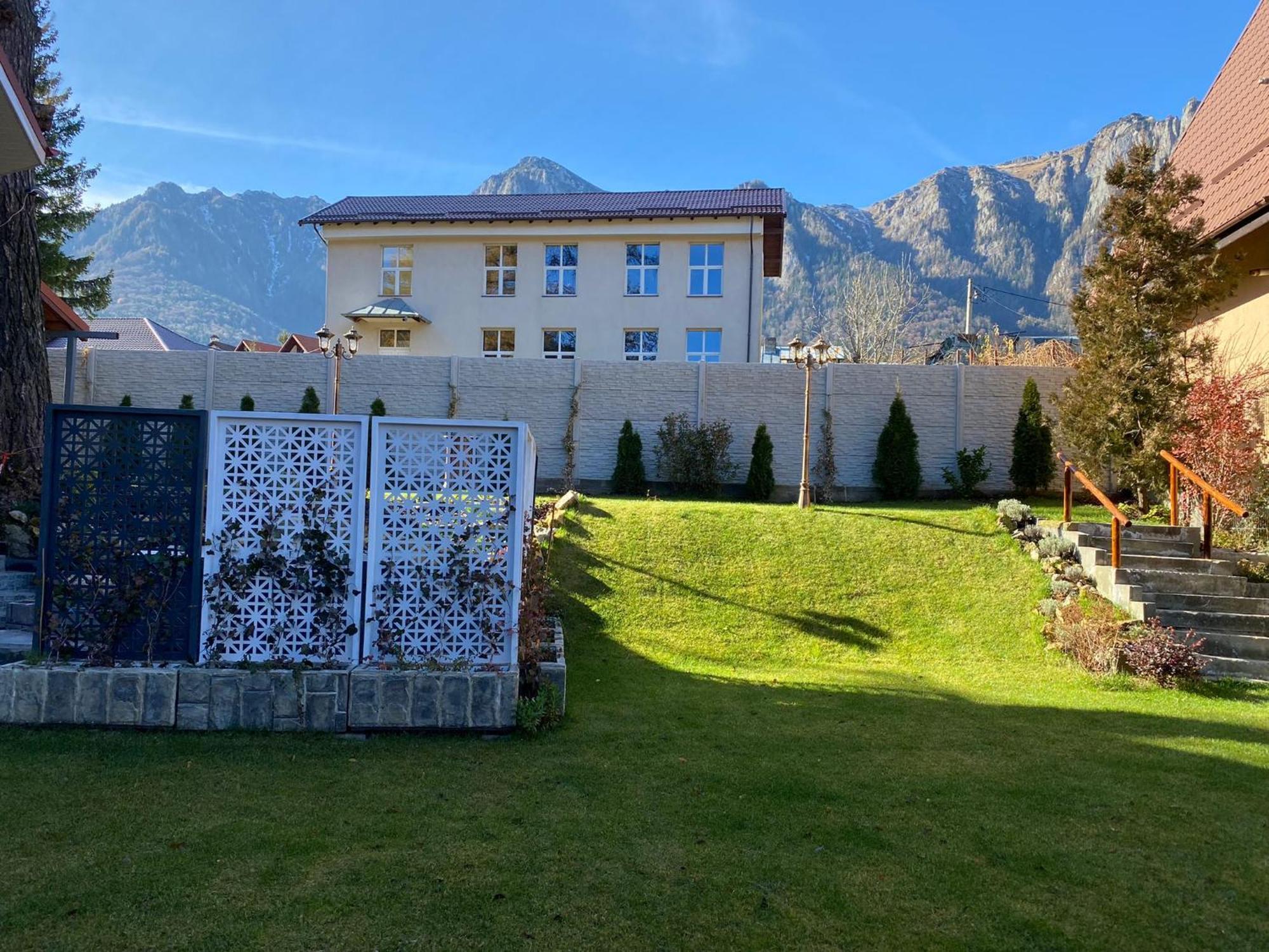 Royal Inn Busteni-Adults Only المظهر الخارجي الصورة